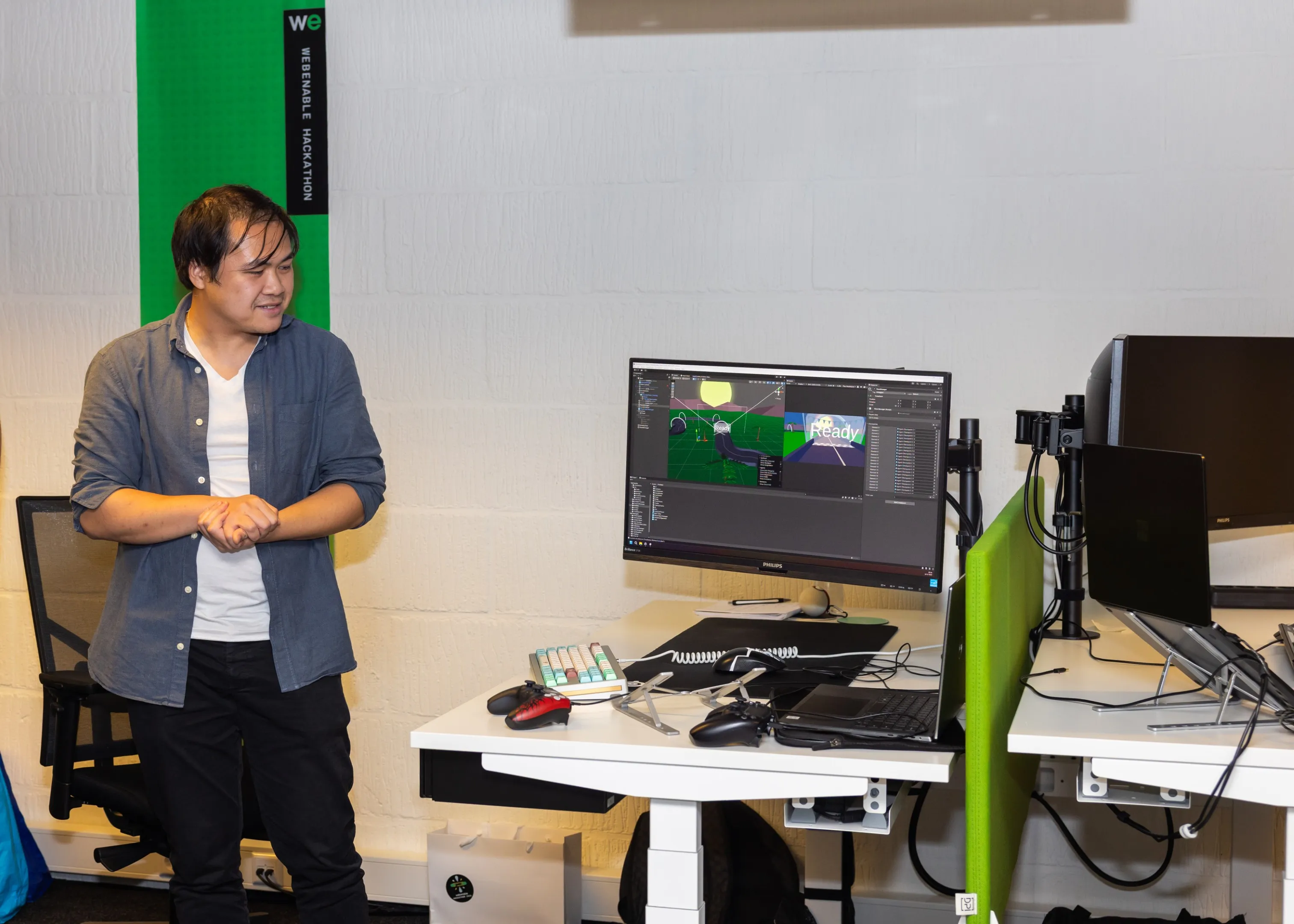 Vincent vertelt over zijn hackathon project, aan het einde van de dag.